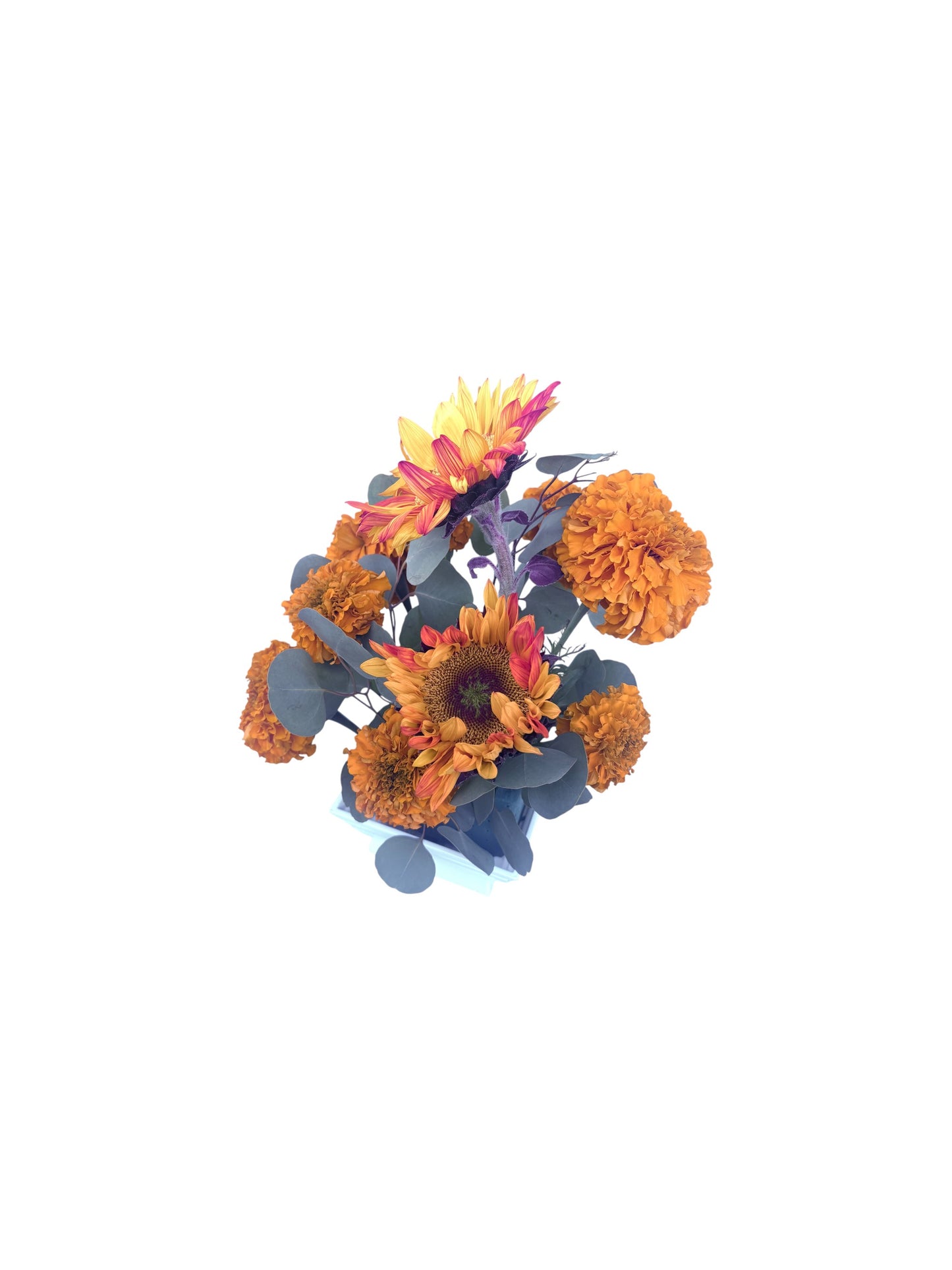 🌼 Cempasúchil & Sunflower Arrangement with Silver Dollar Eucalyptus